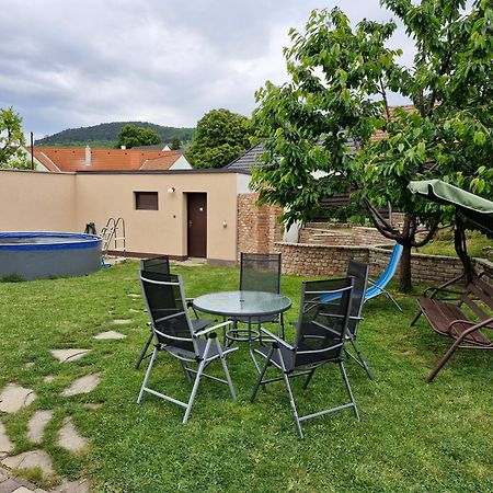 Villa Dum Palava Perná Exterior foto