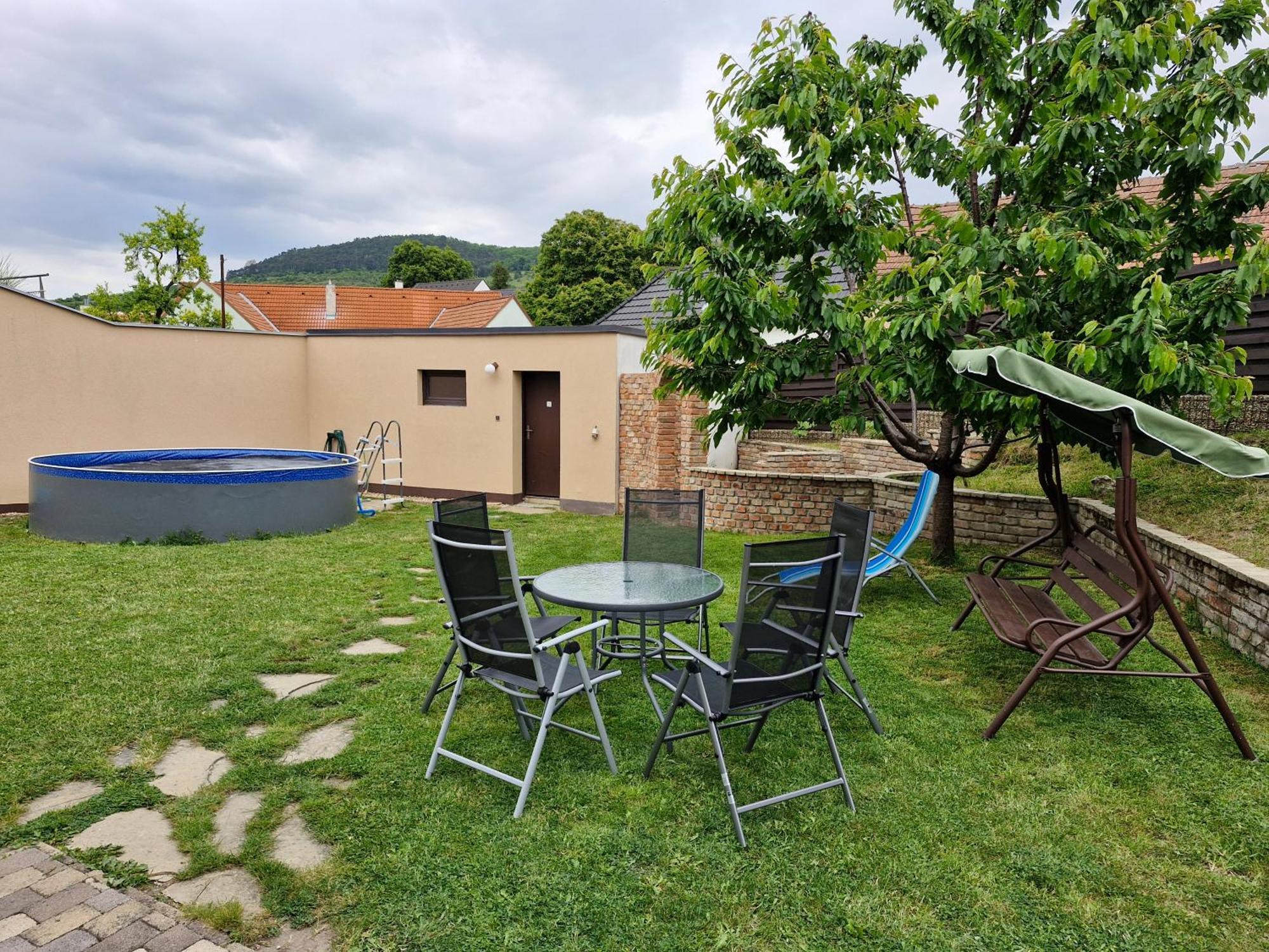 Villa Dum Palava Perná Exterior foto